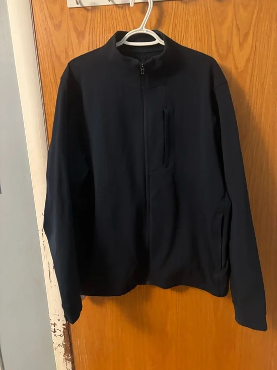 Lululemon Jacket - Picture 4 of 6